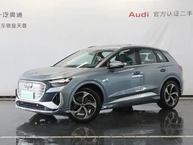 Фотография автомобиля — Audi Q4 e-tron