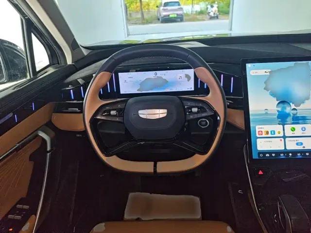 Geely Boyue L — Фото автомобиля 10