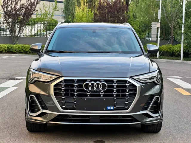 Audi Q3 — Фото автомобиля 2