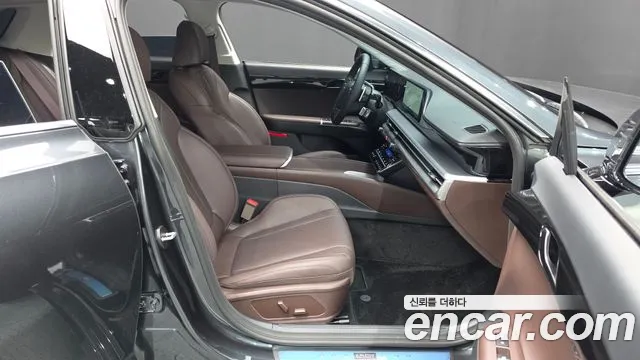 Hyundai Grandeur GN7 — Фото автомобиля 16