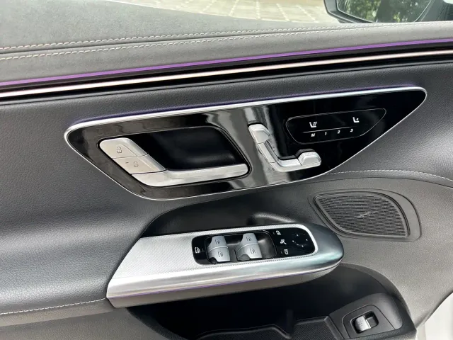 Mercedes-Benz EQE — Фото автомобиля 12