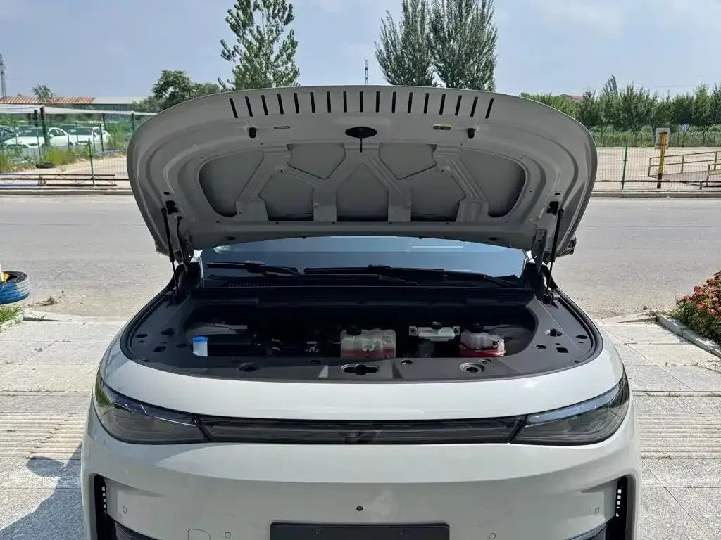 Leapmotor Leapmotor C10 2026 605 LiDAR Edition — Фото автомобиля 7