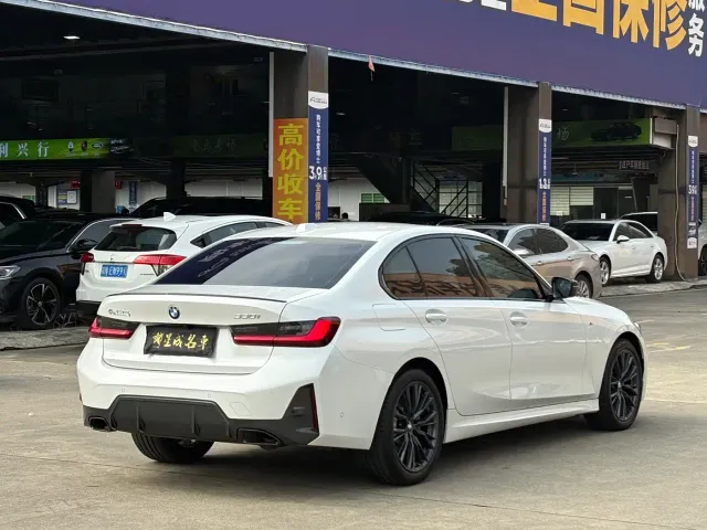 BMW 3 Series — Фото автомобиля 18