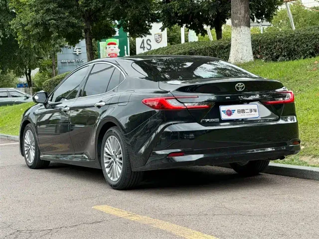 Toyota Camry — Фото автомобиля 4