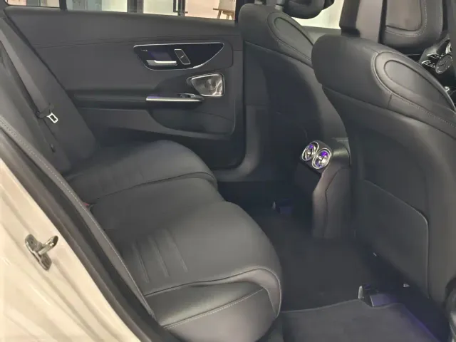 Mercedes-Benz C-Class — Фото автомобиля 16