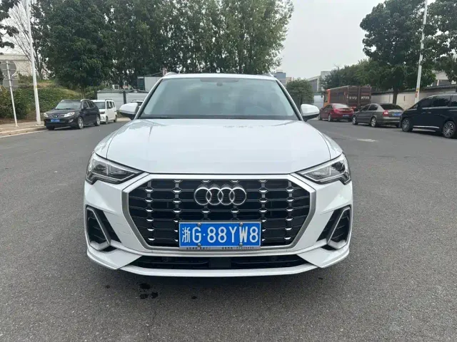 Audi Q3 — Фото автомобиля 2