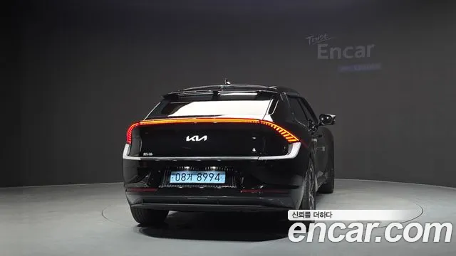 Kia EV6 — Фото автомобиля 4