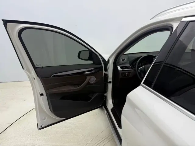 BMW BMW X1 2022 sDrive20Li Fashion — Фото автомобиля 9