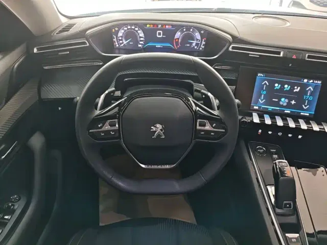Peugeot 508 — Фото автомобиля 10