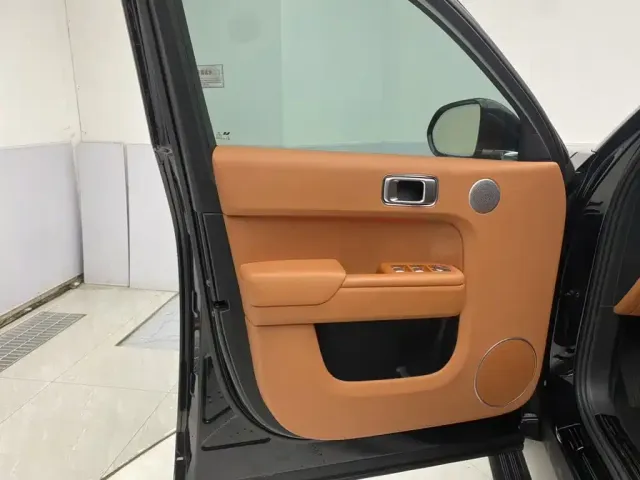 Li Auto L7 — Фото автомобиля 16
