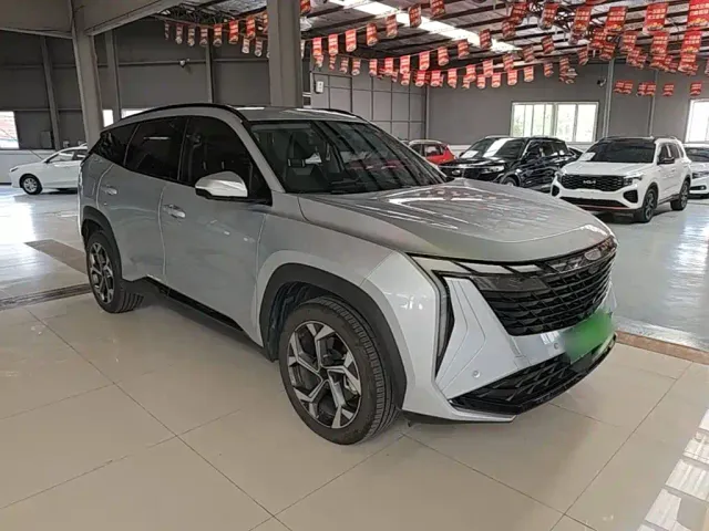 Geely Boyue L 2023 1.5TD DCT Glory Edition — Фото автомобиля 3