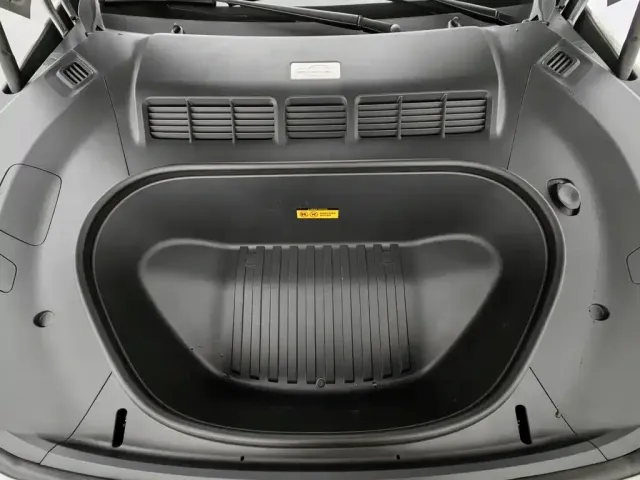 Xiaomi Auto Xiaomi YU7 2025 Extended Range RWD Edition — Фото автомобиля 6