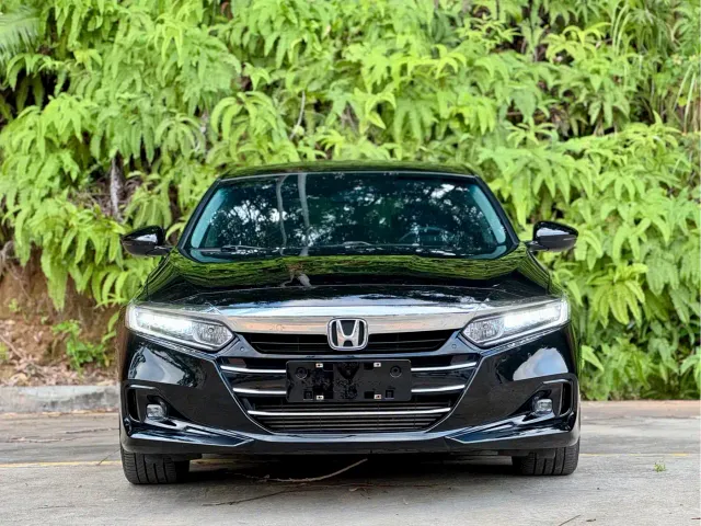 Honda Accord — Фото автомобиля 2