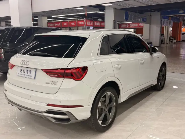 Audi Q3 — Фото автомобиля 6