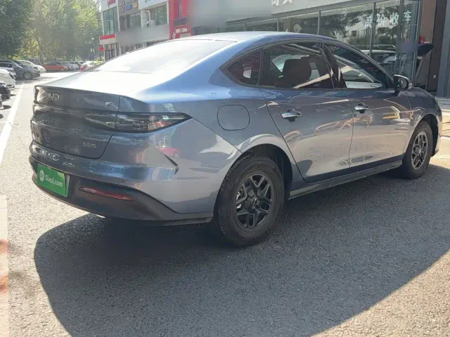 BYD Seal 05 DM-i — Фото автомобиля 10