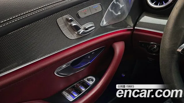 Mercedes-Benz CLS-Class — Фото автомобиля 16