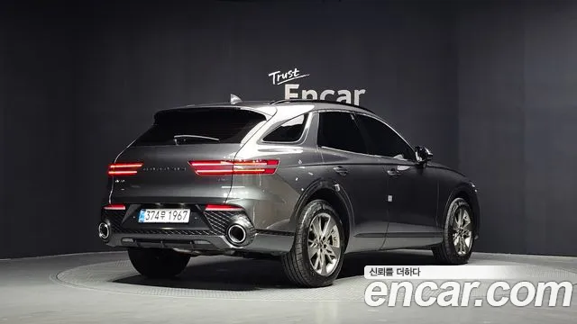 Genesis GV70 2.5T Бензин AWD — Фото автомобиля 2