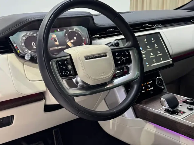 Land Rover Range Rover — Фото автомобиля 13