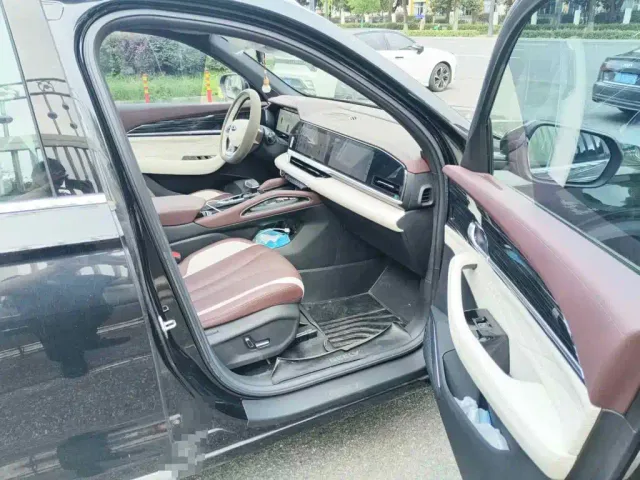 Geely Xingyue L — Фото автомобиля 12
