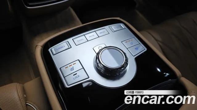 Genesis G80 Бензин 3.5 турбо AWD — Фото автомобиля 23