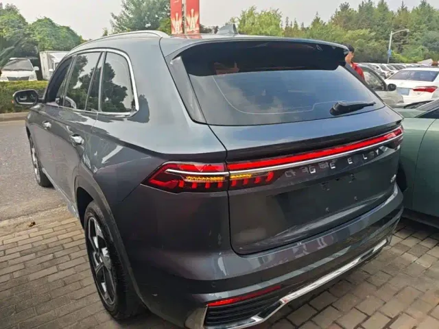 Geely Xingyue L — Фото автомобиля 4