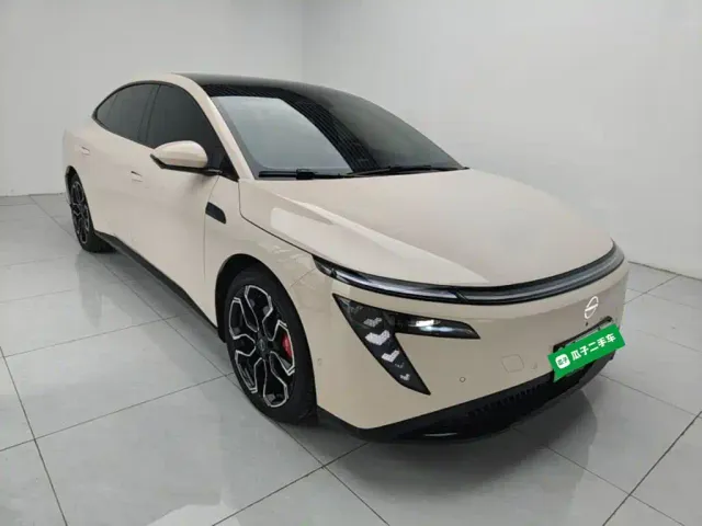 Nissan N7 — Фото автомобиля 3