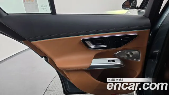 Mercedes-Benz E-Class W214 — Фото автомобиля 25