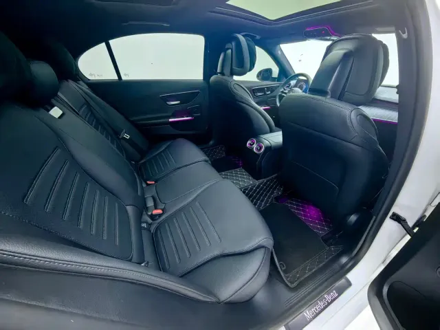 Mercedes-Benz C-Class — Фото автомобиля 11