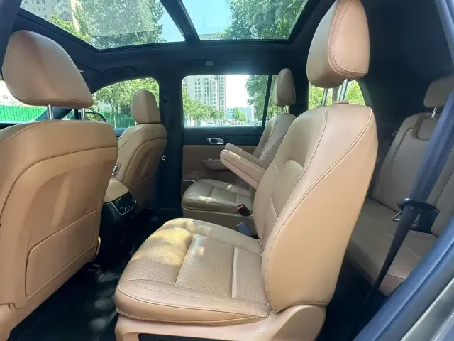 Li Auto ONE — Фото автомобиля 6