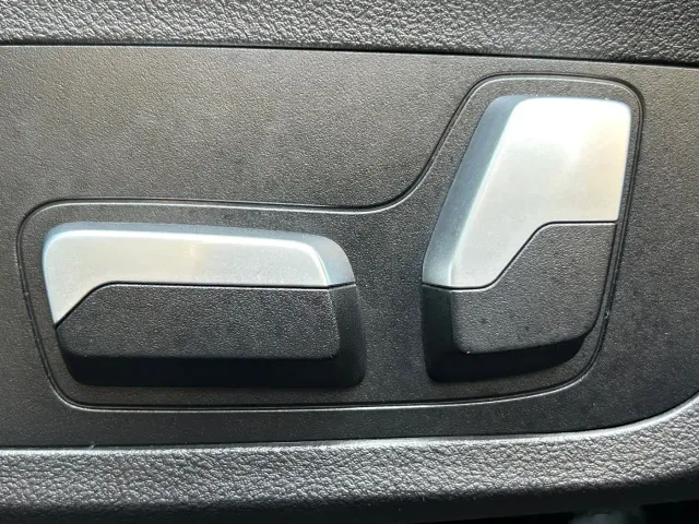 BMW 3 Series — Фото автомобиля 25