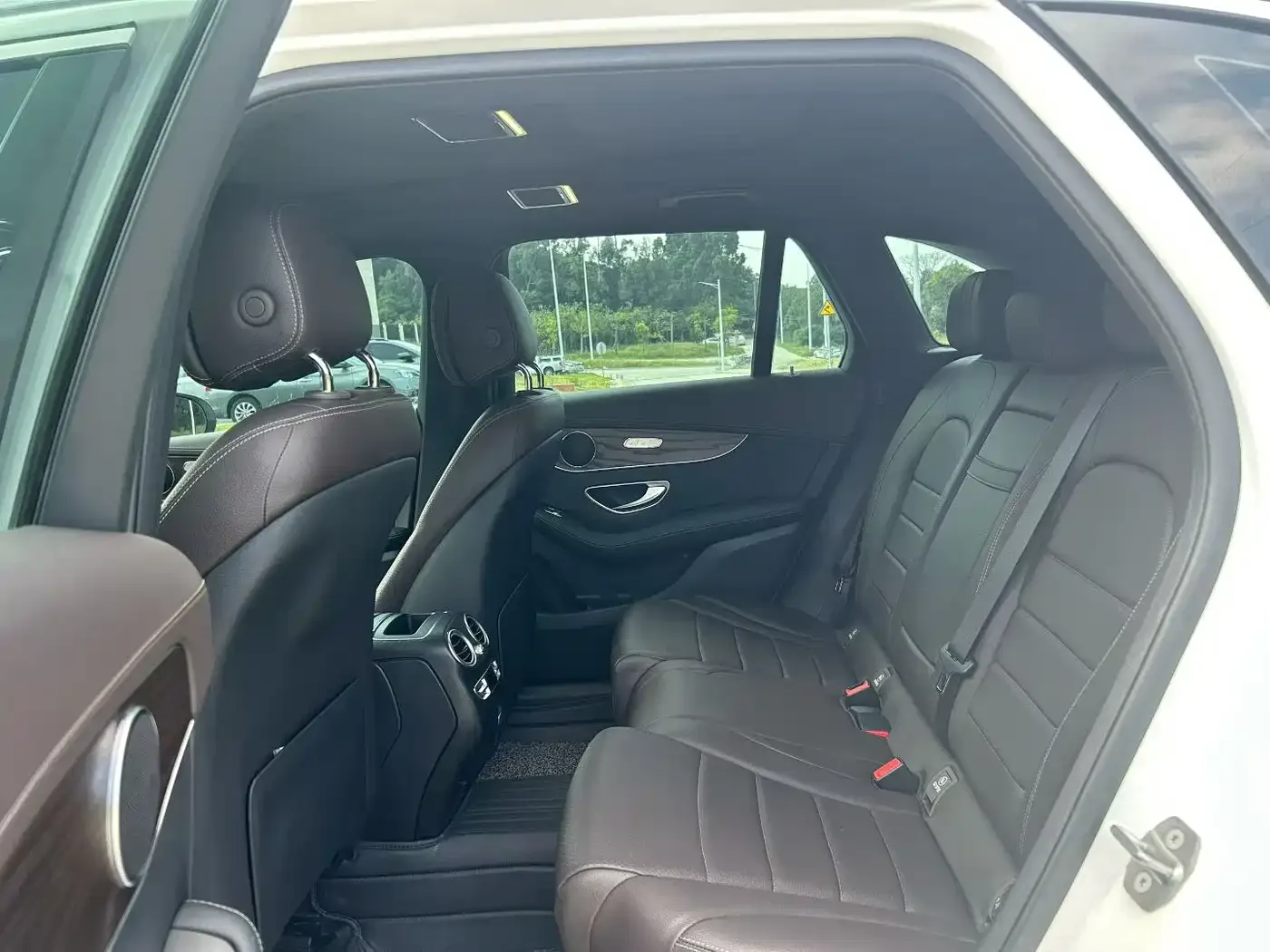 Mercedes-Benz Mercedes-Benz GLC 2021 GLC 260 L 4MATIC Sporty — Фото автомобиля 5