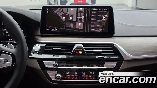 BMW 5-Series — Фото автомобиля 16