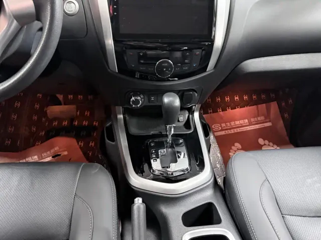 Nissan Terra — Фото автомобиля 15