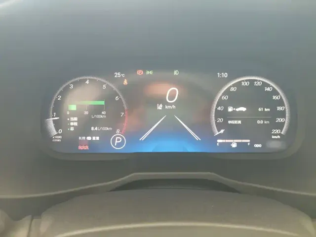 Toyota RAV4 — Фото автомобиля 3