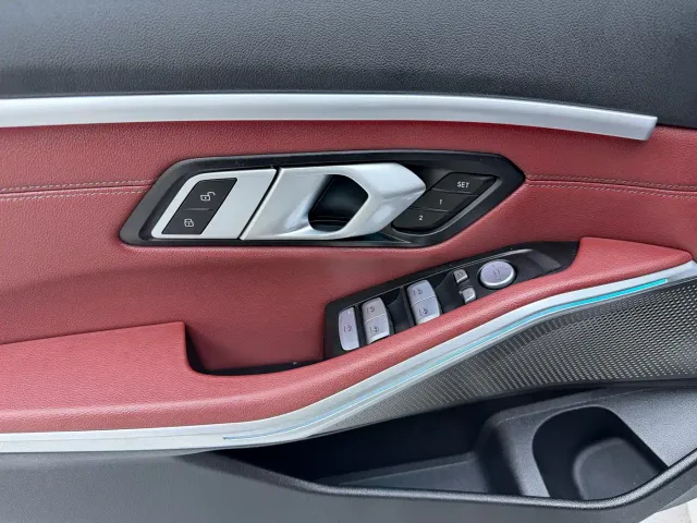 BMW 3 Series — Фото автомобиля 8