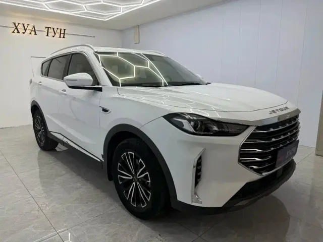 Jetour X70 Plus — Фото автомобиля 3