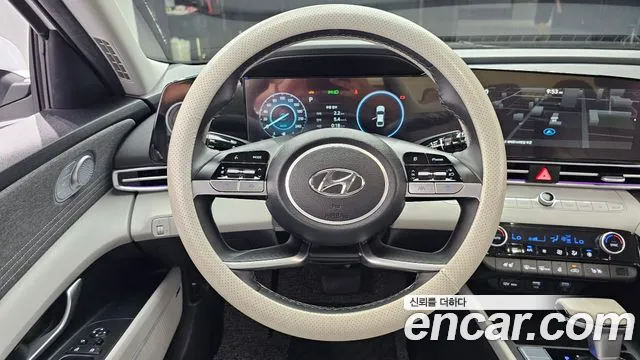 Hyundai Avante CN7 — Фото автомобиля 13