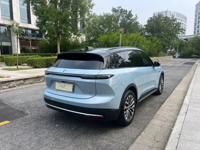 Nio ES6 — Фото автомобиля 5