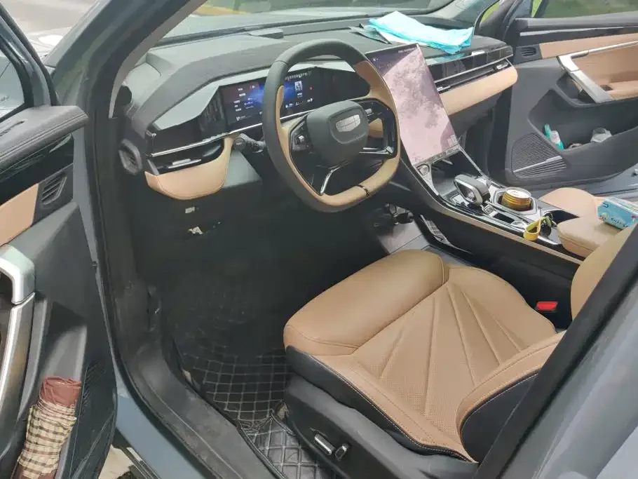 Geely Boyue L 2023 1.5TD DCT Premium — Фото автомобиля 9