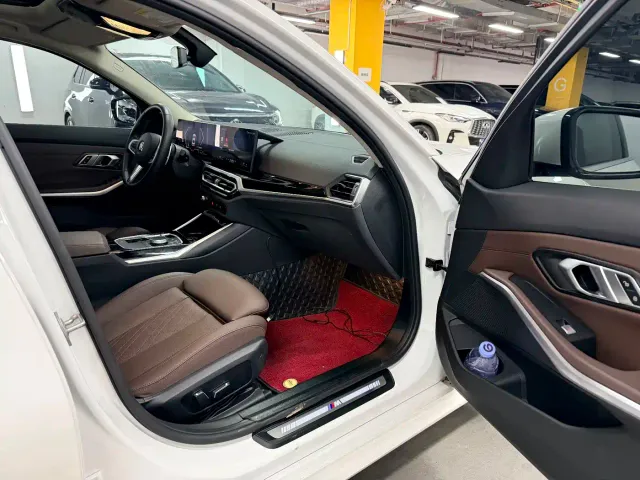 BMW 3 Series — Фото автомобиля 13