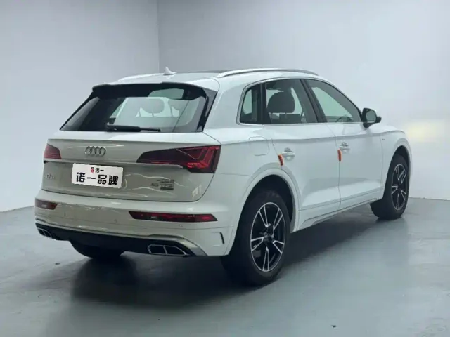 Audi Q5L — Фото автомобиля 4