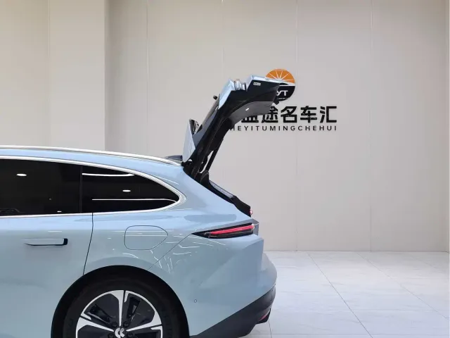Nio ET5 Touring — Фото автомобиля 21