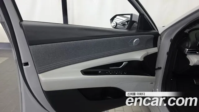 Hyundai Avante CN7 — Фото автомобиля 13
