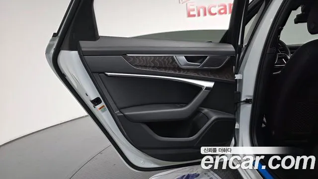 Audi A6 45 TFSI Premium — Фото автомобиля 21