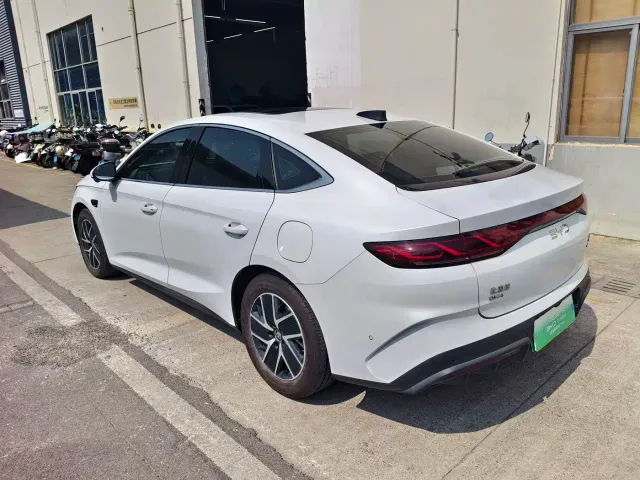 BYD Qin L — Фото автомобиля 4