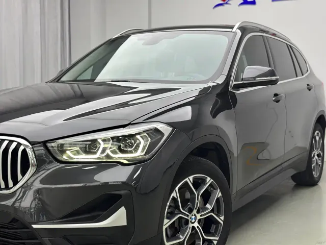 BMW X1 — Фото автомобиля 2