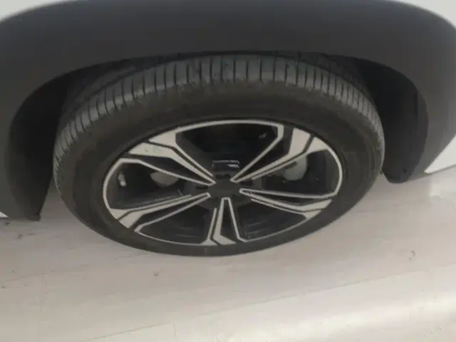 Geely Galaxy L7 — Фото автомобиля 6