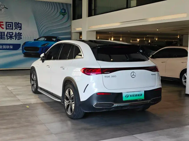 Mercedes-Benz EQE SUV — Фото автомобиля 9