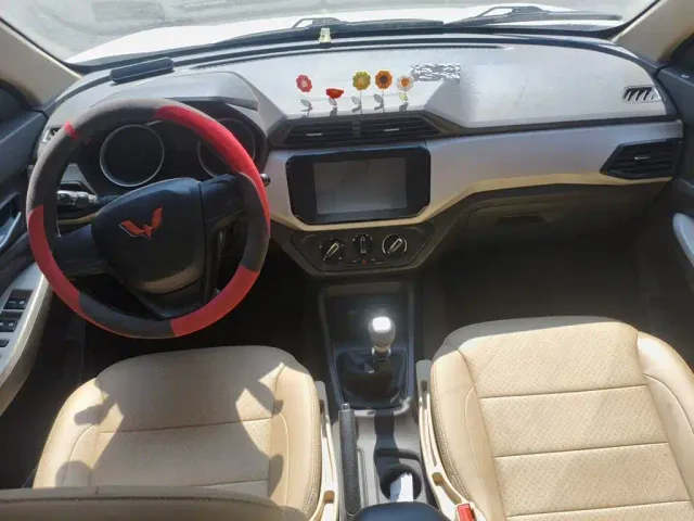 Wuling Hongguang — Фото автомобиля 5