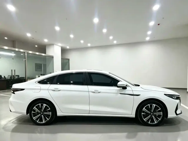 Chery Arrizo 8 — Фото автомобиля 9